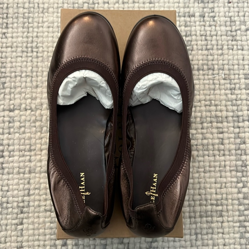 BRAND NEW Cole Haan Gilmore Ballet Flats Size 8B in Bronze Metallic